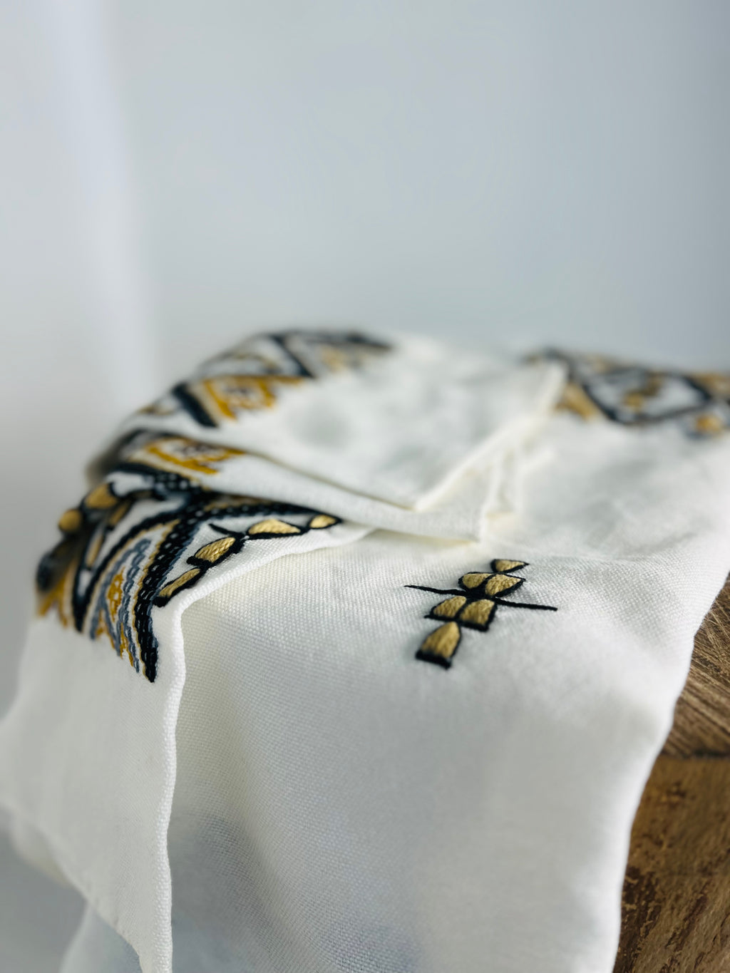 Hand Embroidered Table Set