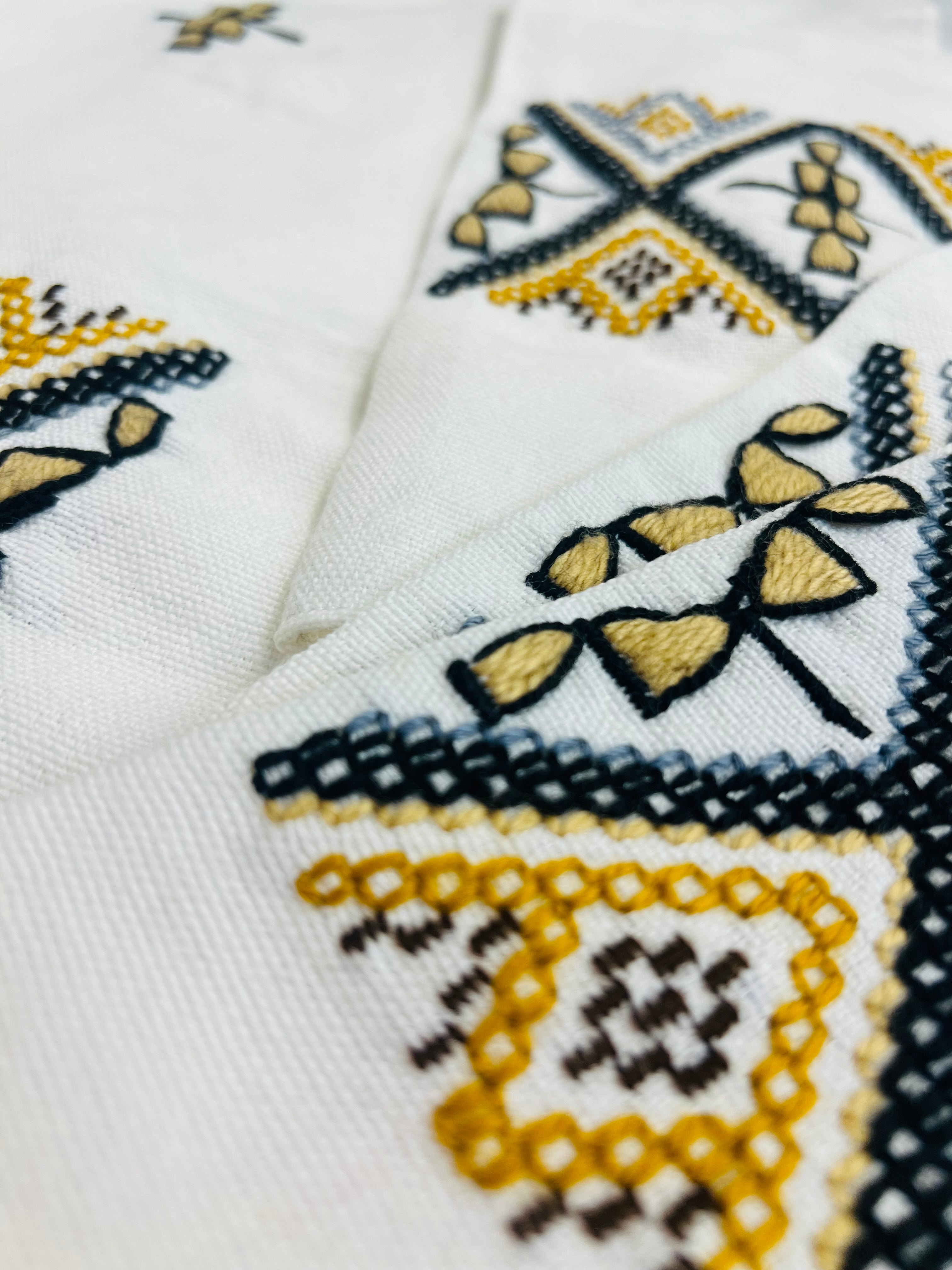 Hand Embroidered Table Set