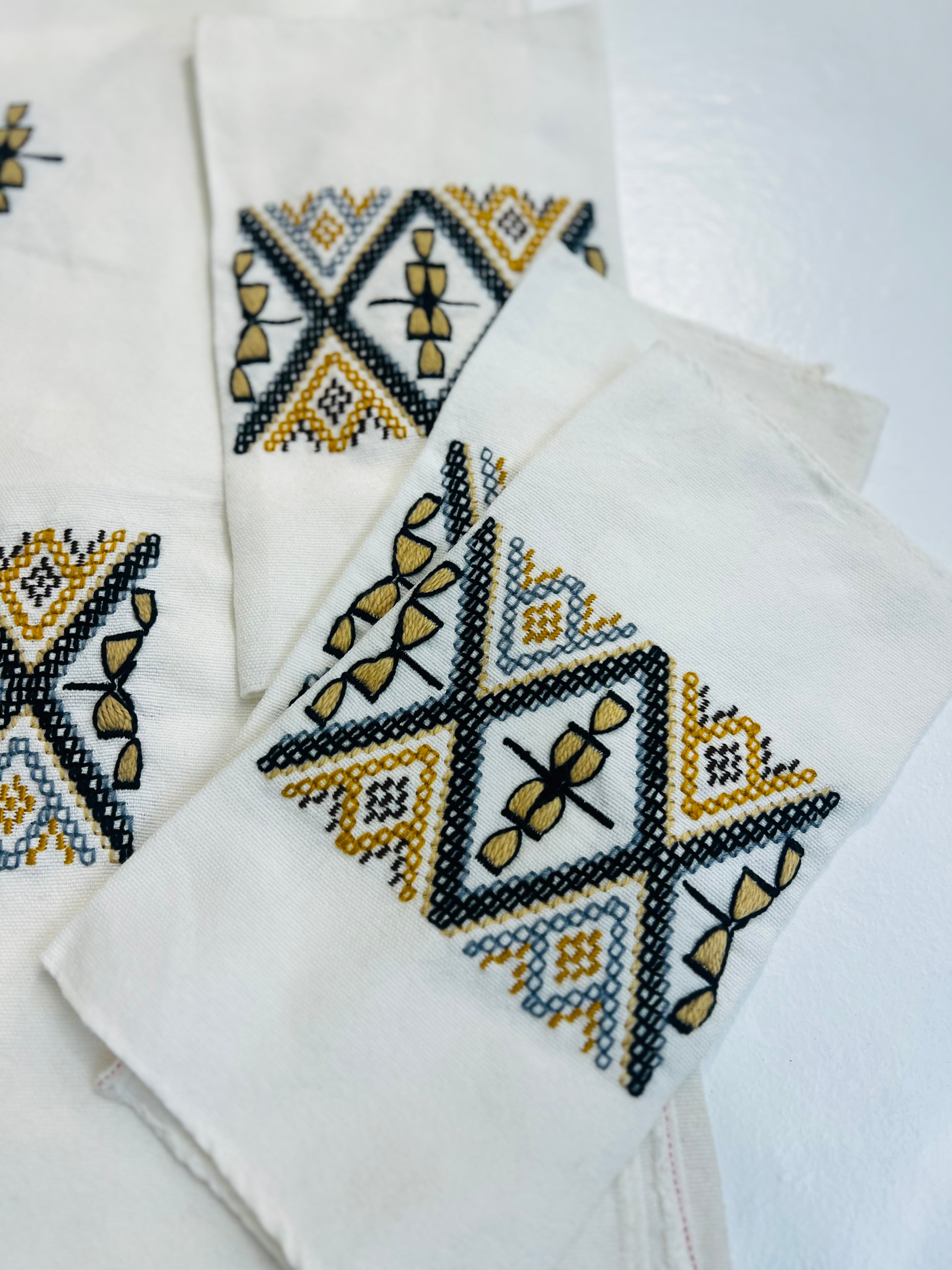 Hand Embroidered Table Set